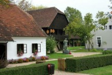 MUZEJ „STARO SELO" KUMROVEC