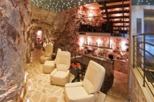 ŠPILJA BAR U HOTELU MORE, UVALA LAPAD, DUBROVNIK