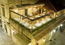 RIBLJI RESTORAN PROTO