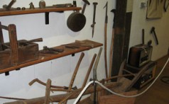 ETNOGRAFSKA ZBIRKA U KAŠTELIRU