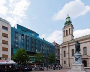 CVJETNI TRG (TRG PETRA PRERADOVIĆA)