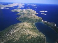 TISUĆU OTOKA, RAJ ZA NAUTIČARE