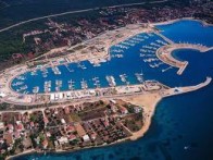 TISUĆU OTOKA, RAJ ZA NAUTIČARE