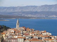 VRBNIK - GRAD S NAJUŽOM ULICOM NA SVIJETU